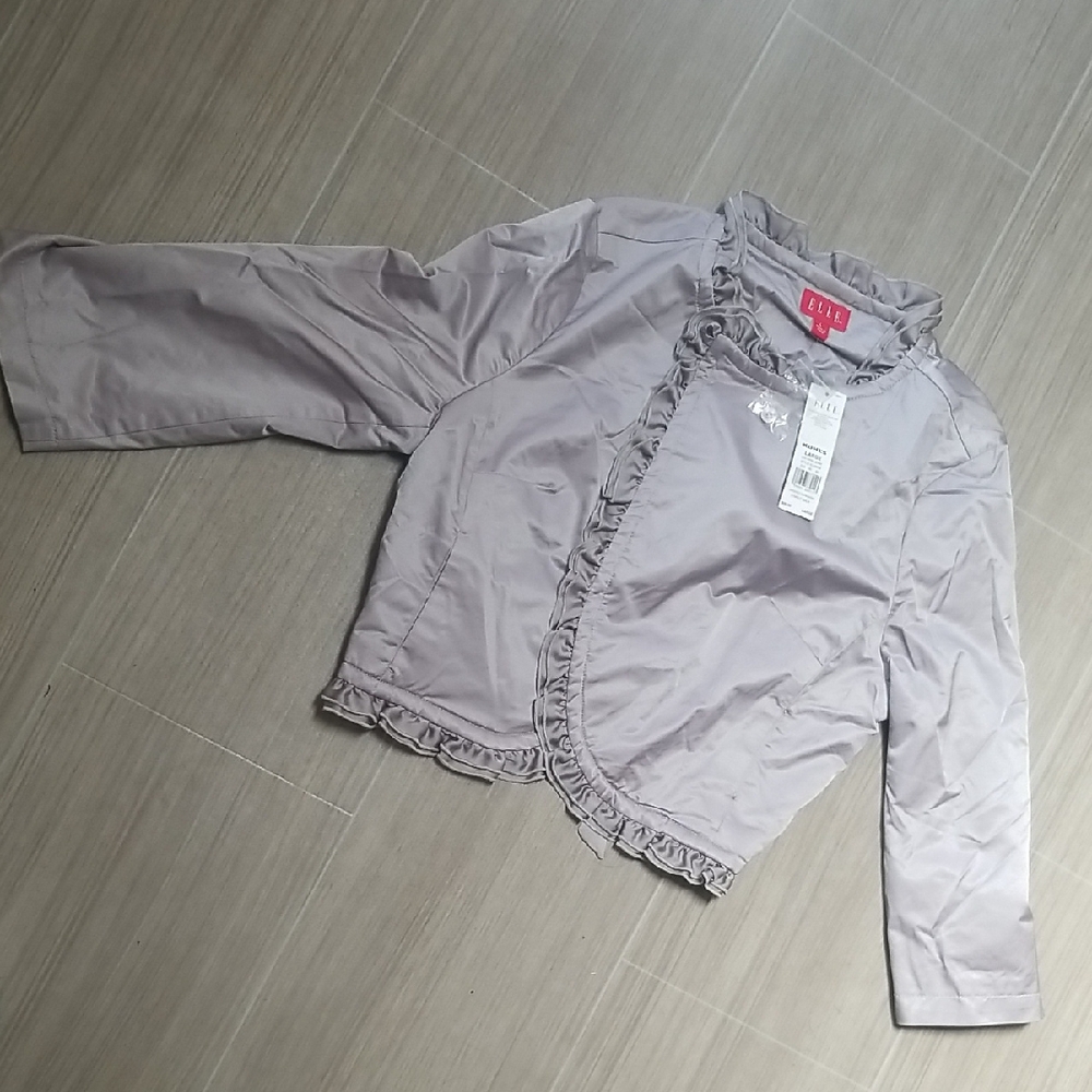 Elle Gray Ruffled Cape